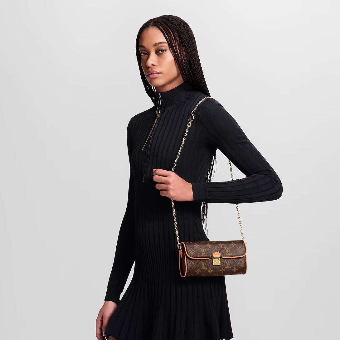 Louis Vuitton Pochette Camille