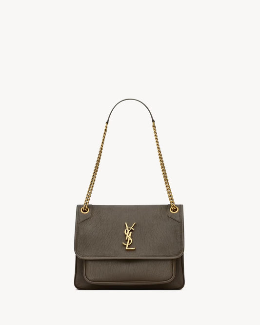 YSL Niki MÉDIA em couro de cordeiro granulado