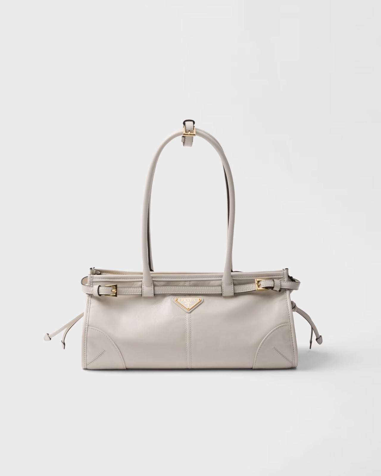 Bolsa Prada Bonnie em couro envernizado